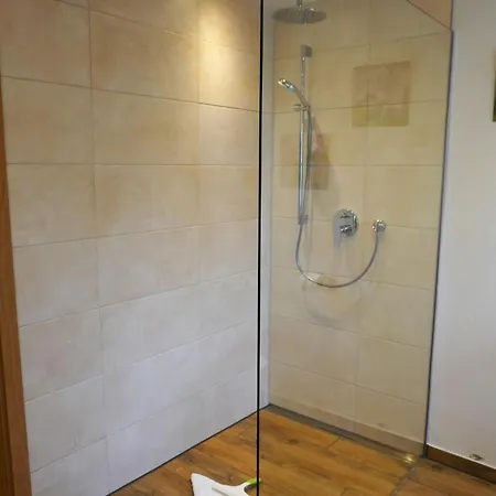 Lorenz Apartment