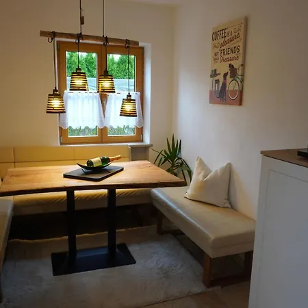 Lorenz Apartment Heufeld