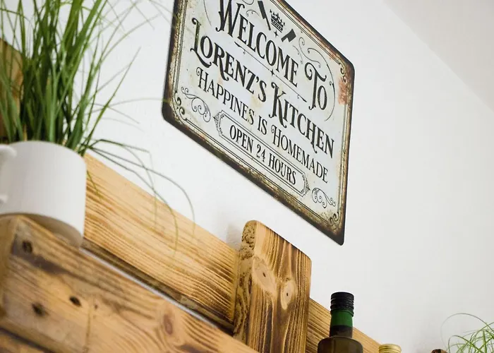 洛伦茨公寓酒店 *