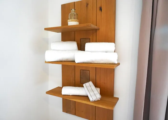 洛伦茨公寓酒店 *