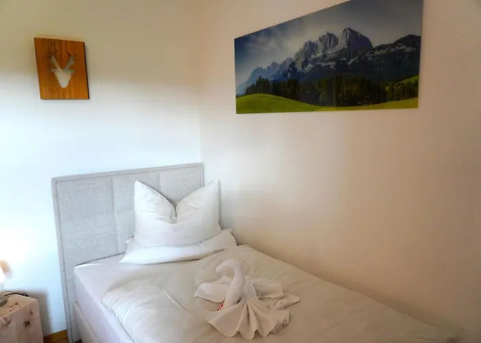 洛伦茨公寓酒店 Heufeld