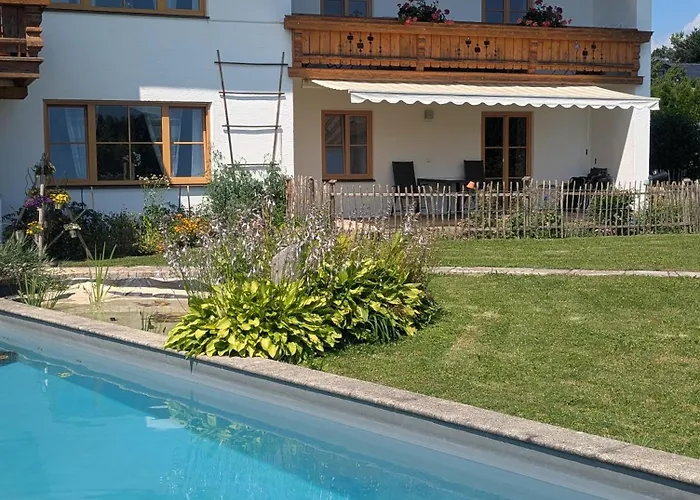 洛伦茨公寓酒店 Heufeld